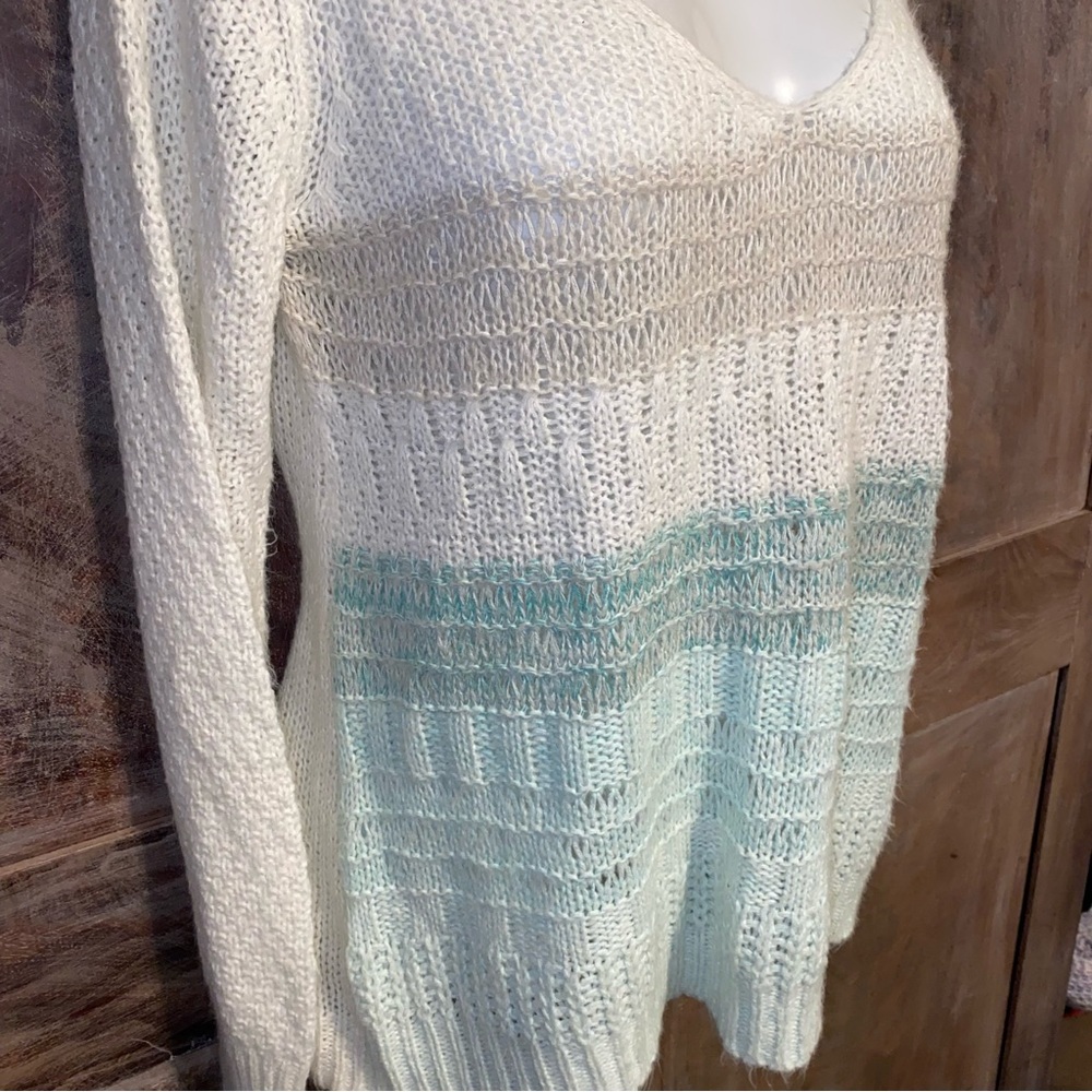 Soft cozy sweater - Picture 4 of 5